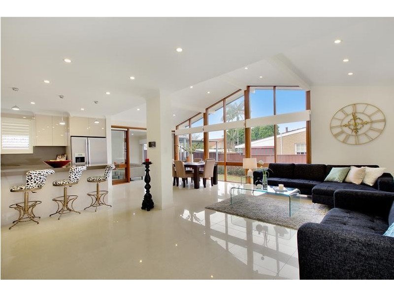 5 Belford Place, Greenacre NSW 2190