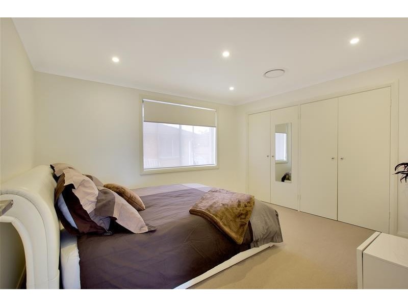 5 Belford Place, Greenacre NSW 2190