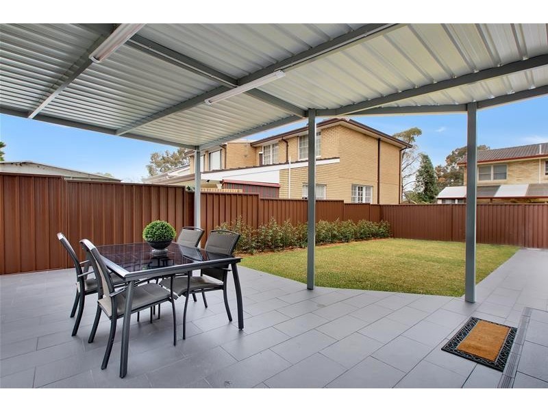 5 Belford Place, Greenacre NSW 2190