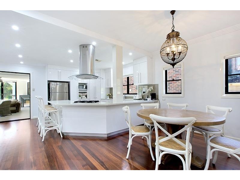 9 Sylvanus Street, Greenacre NSW 2190