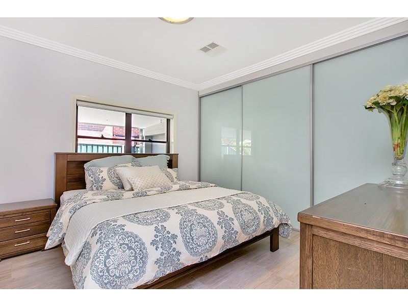 9 Sylvanus Street, Greenacre NSW 2190