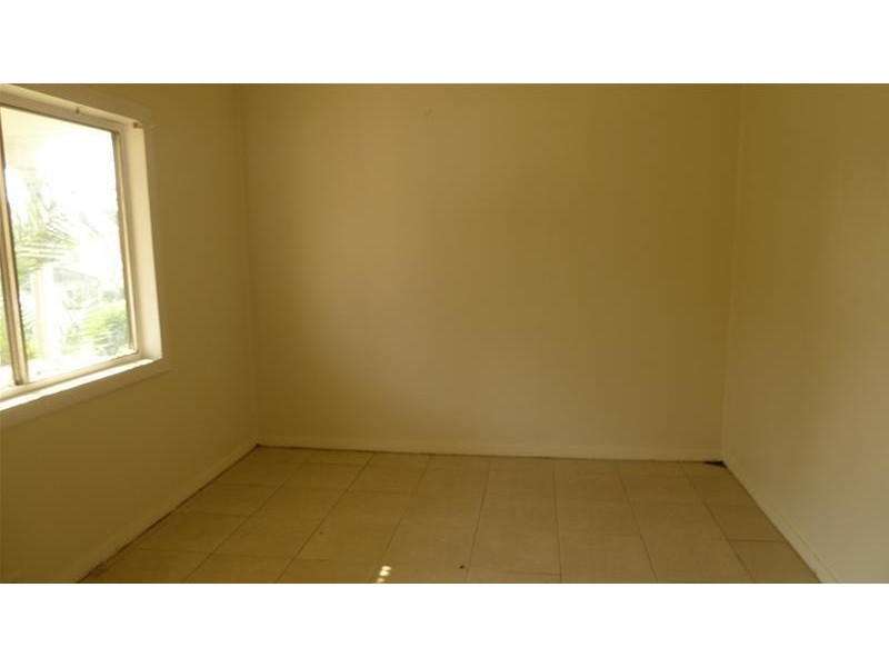 204 Juno Parade, Greenacre NSW 2190