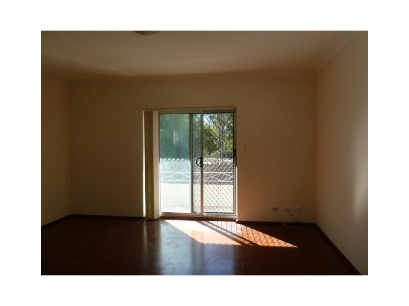 8/23 Military Road, Merrylands NSW 2160