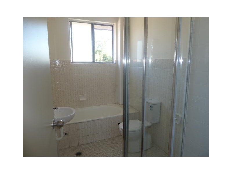 8/23 Military Road, Merrylands NSW 2160