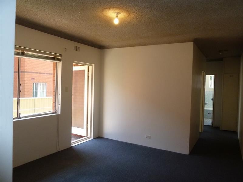 2/35 Mckern Street, Campsie NSW 2194