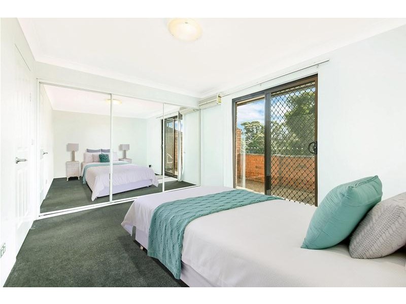 2/209-11 Hume Highway, Greenacre NSW 2190