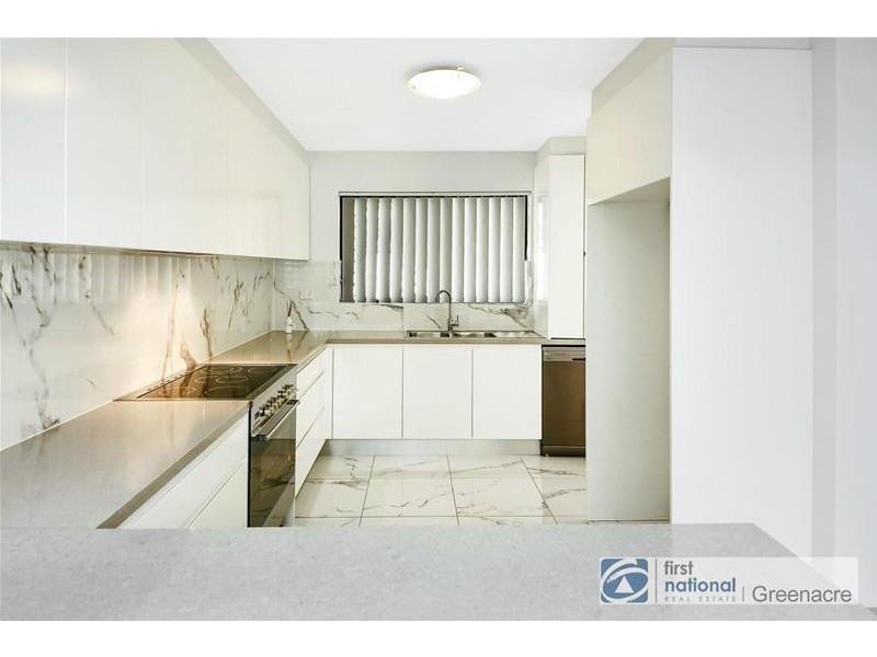 2/209-11 Hume Highway, Greenacre NSW 2190