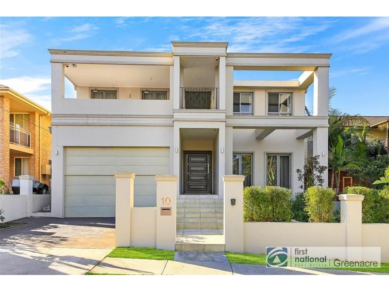 10 Latvia Avenue, Greenacre NSW 2190