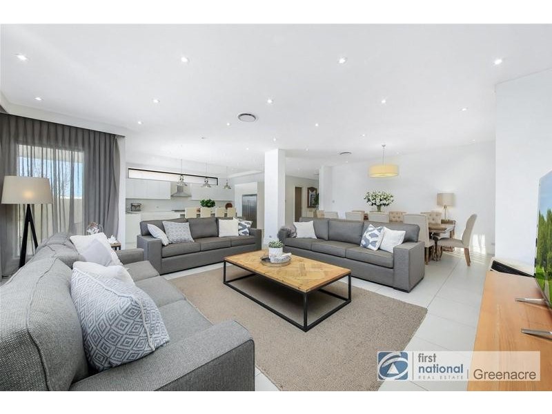 10 Latvia Avenue, Greenacre NSW 2190