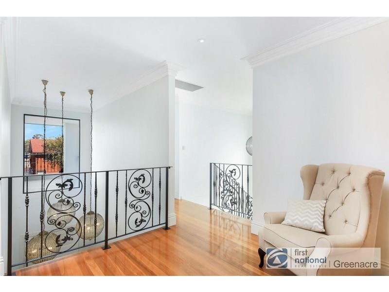 10 Latvia Avenue, Greenacre NSW 2190