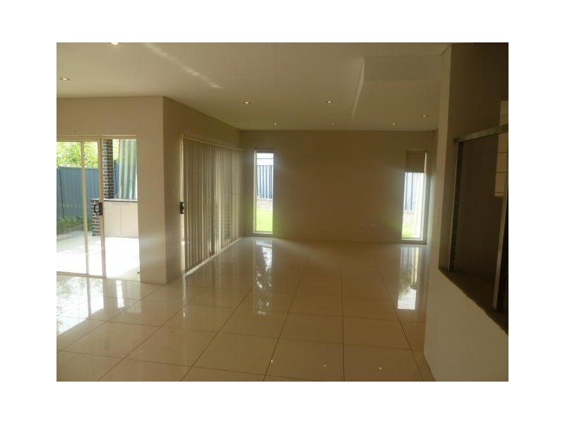 4 Beryl Place, Greenacre NSW 2190