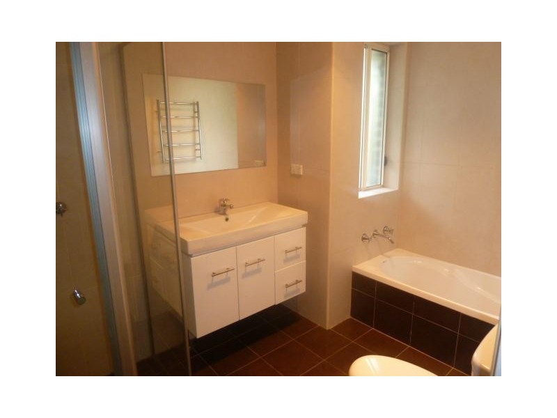 4 Beryl Place, Greenacre NSW 2190