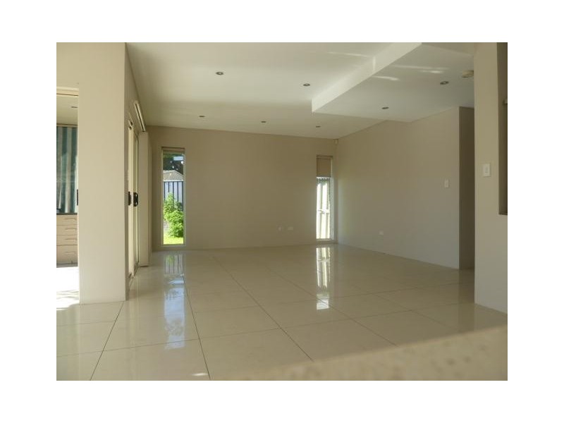 4 Beryl Place, Greenacre NSW 2190