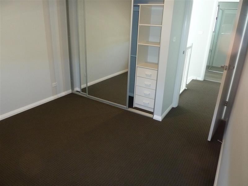 3B Kendall Drive, Casula NSW 2170