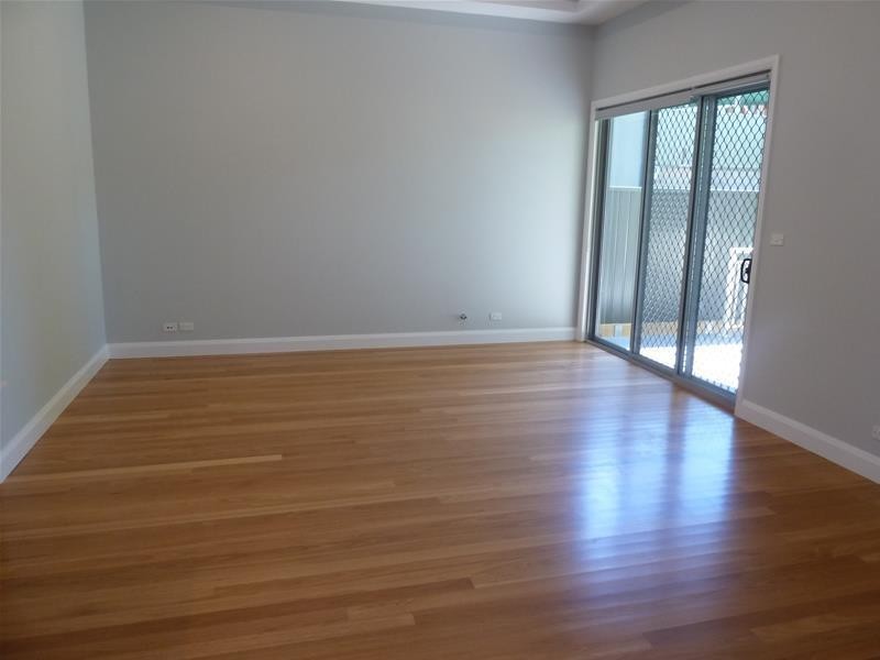 3B Kendall Drive, Casula NSW 2170