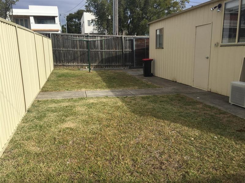 118B Hillcrest Avenue, Greenacre NSW 2190