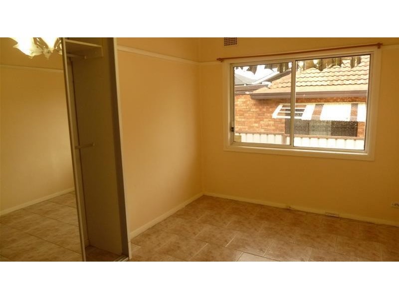 4 Buckland Street, Greenacre NSW 2190