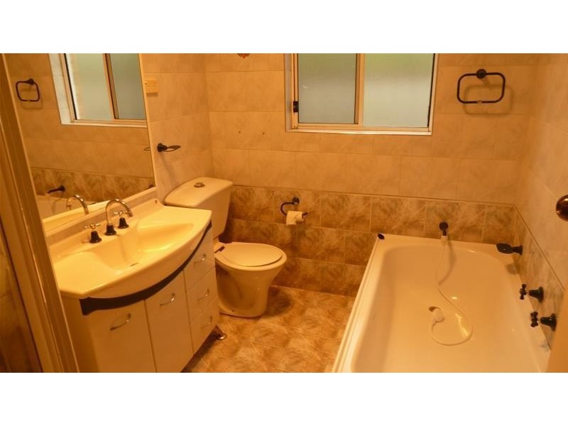 4 Buckland Street, Greenacre NSW 2190