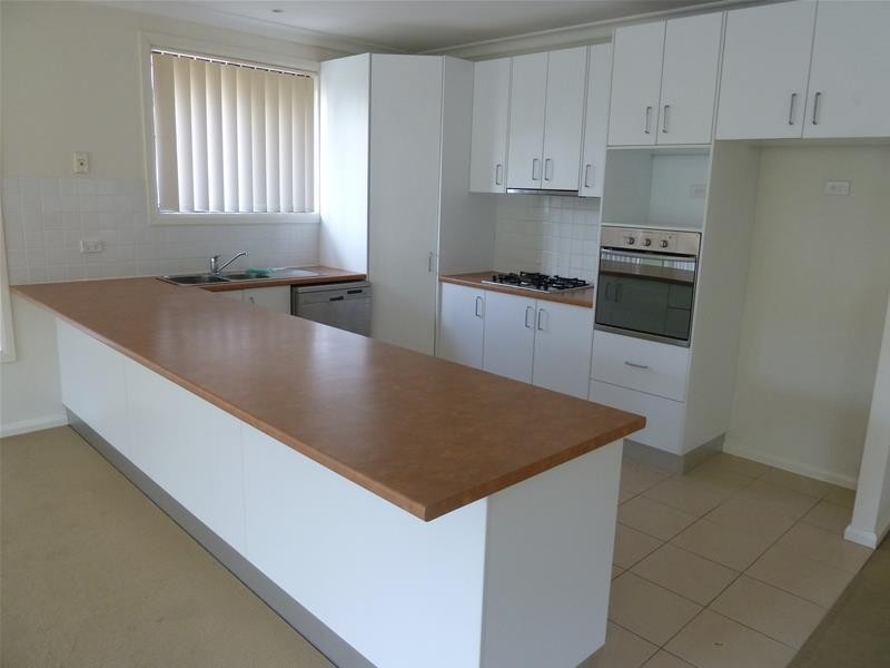 24 St Stephens Road, Blair Athol NSW 2560