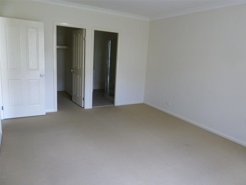 24 St Stephens Road, Blair Athol NSW 2560