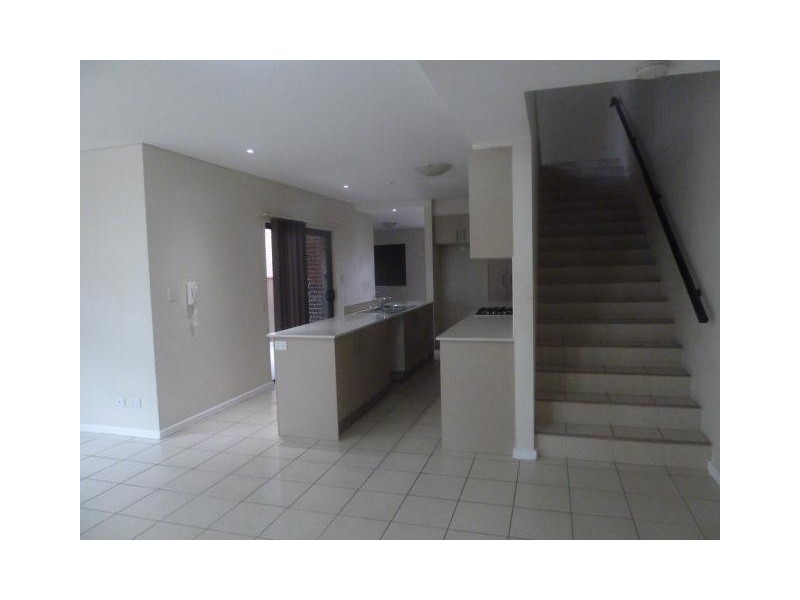 10 Rawson Road, Greenacre NSW 2190