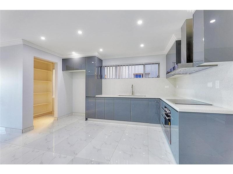 12 Bromley Avenue, Greenacre NSW 2190