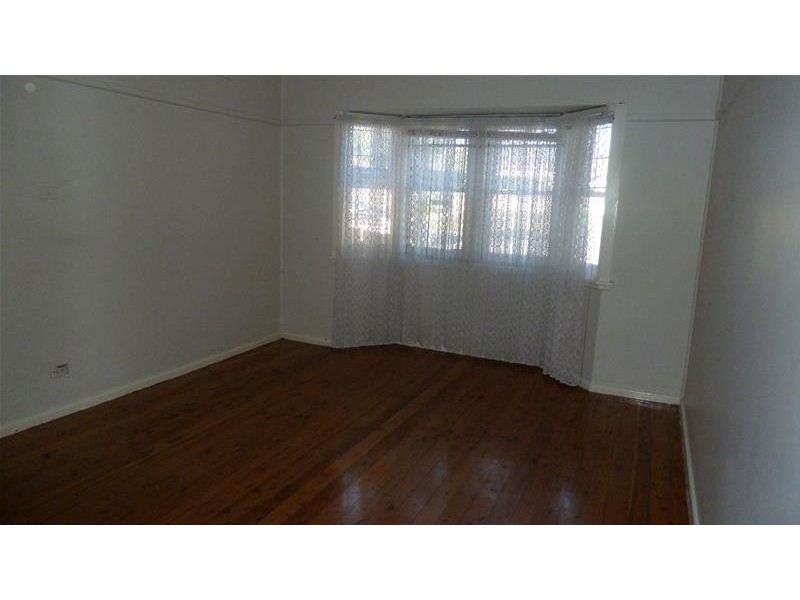 37 Bradman Street, Merrylands NSW 2160