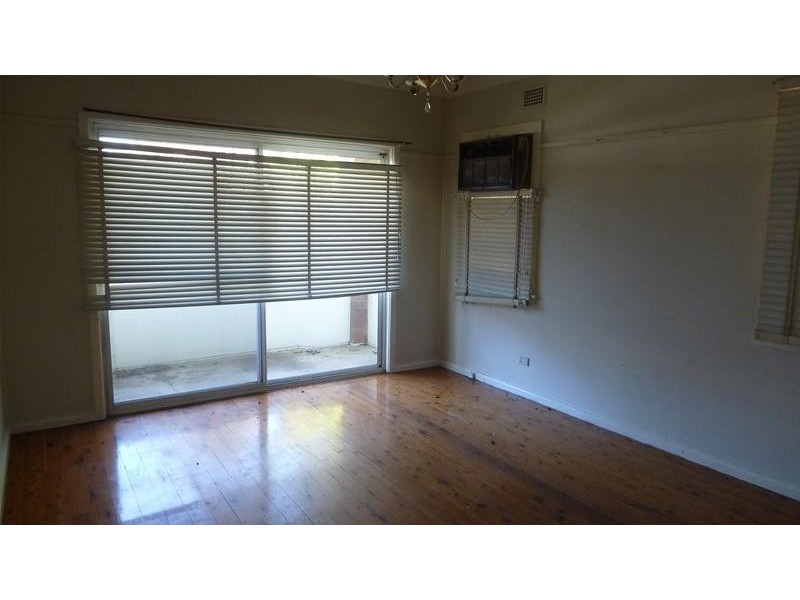 37 Bradman Street, Merrylands NSW 2160