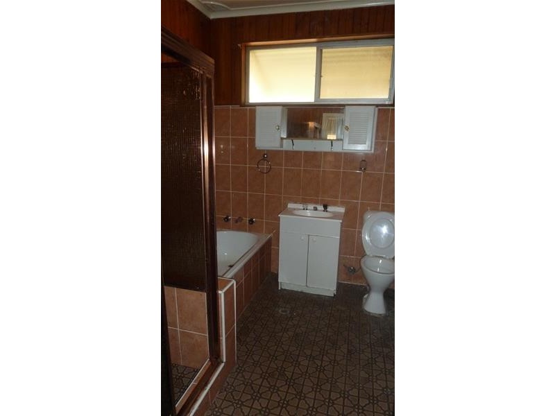 37 Bradman Street, Merrylands NSW 2160