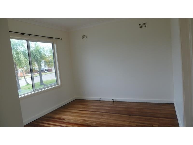 7 Old Kent Road, Greenacre NSW 2190