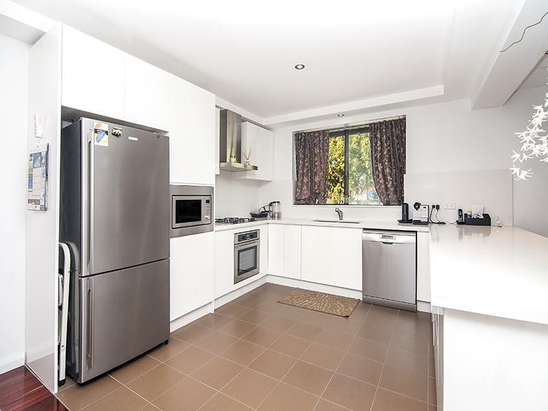 8 Koala Road, Greenacre NSW 2190