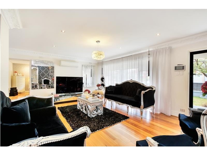 19 Bettina Court, Greenacre NSW 2190