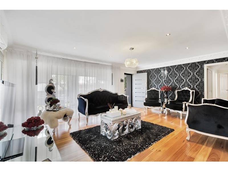 19 Bettina Court, Greenacre NSW 2190