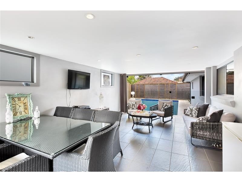 19 Bettina Court, Greenacre NSW 2190