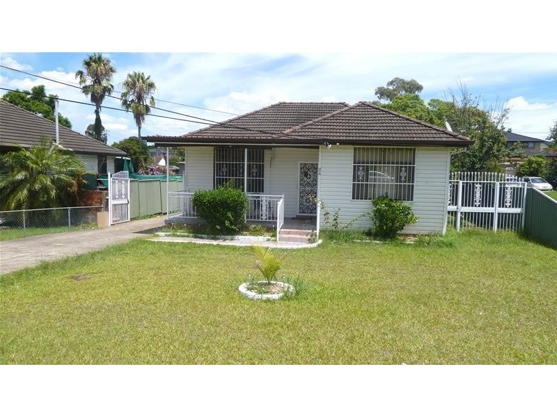 24 Bamfield Avenue, Yagoona NSW 2199