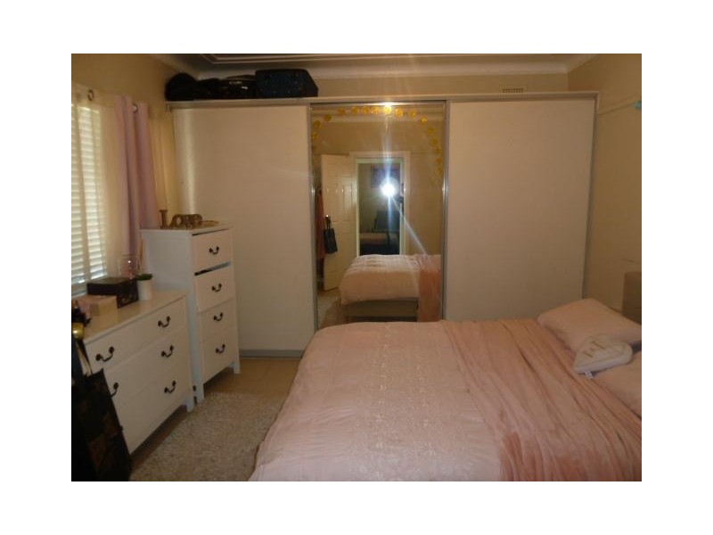 142 Mimosa Road, Greenacre NSW 2190