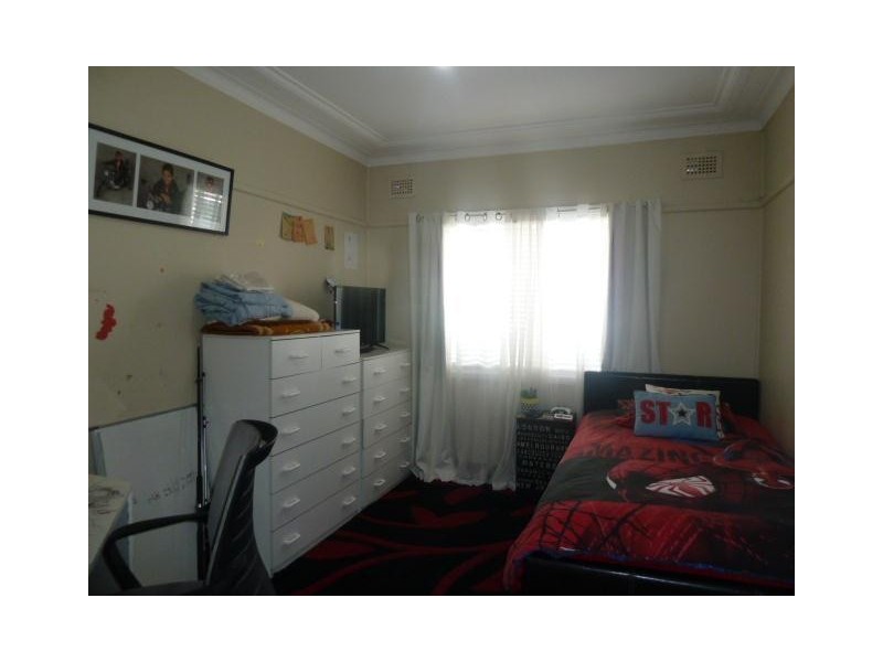 142 Mimosa Road, Greenacre NSW 2190