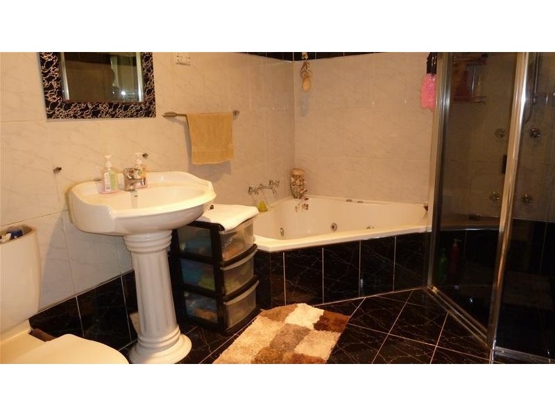 139 Banksia Road, Greenacre NSW 2190