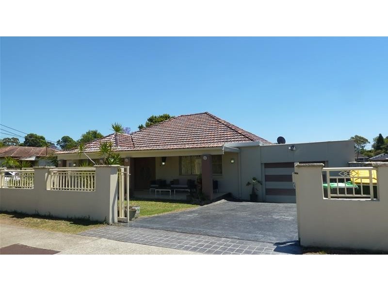 139 Banksia Road, Greenacre NSW 2190