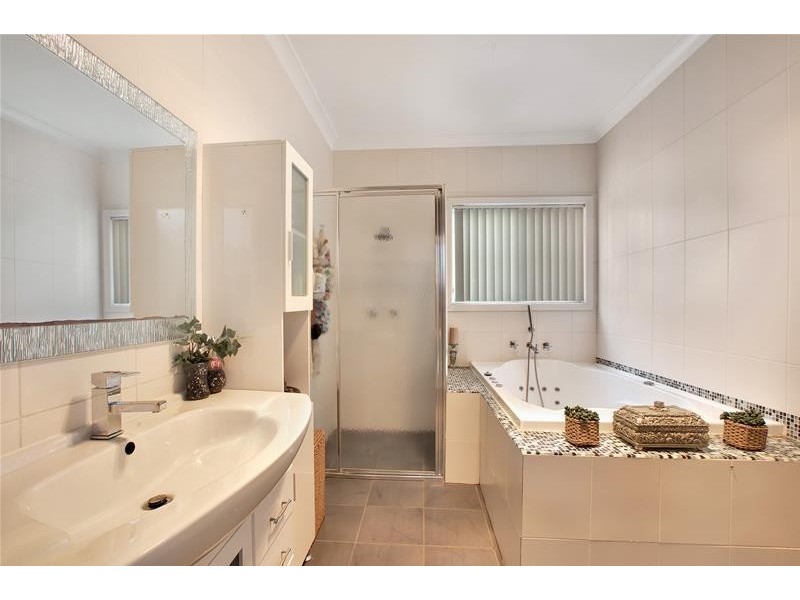 1 Glover Street, Greenacre NSW 2190