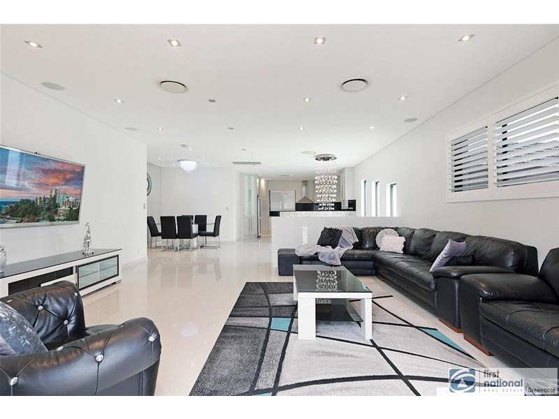 38 REA Street, Greenacre NSW 2190