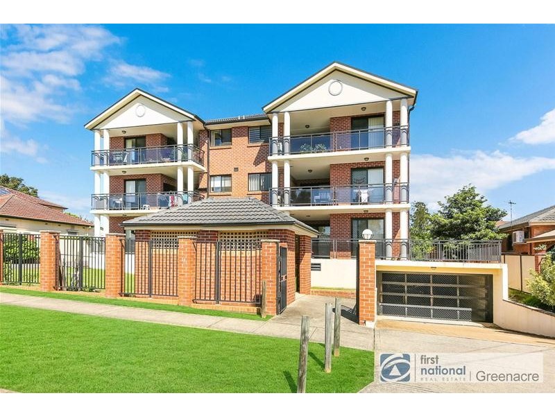 12/14-16 WHITE Avenue, Bankstown NSW 2200