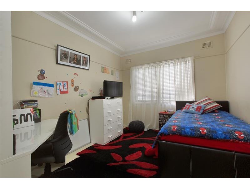 142  Mimosa Road, Greenacre NSW 2190