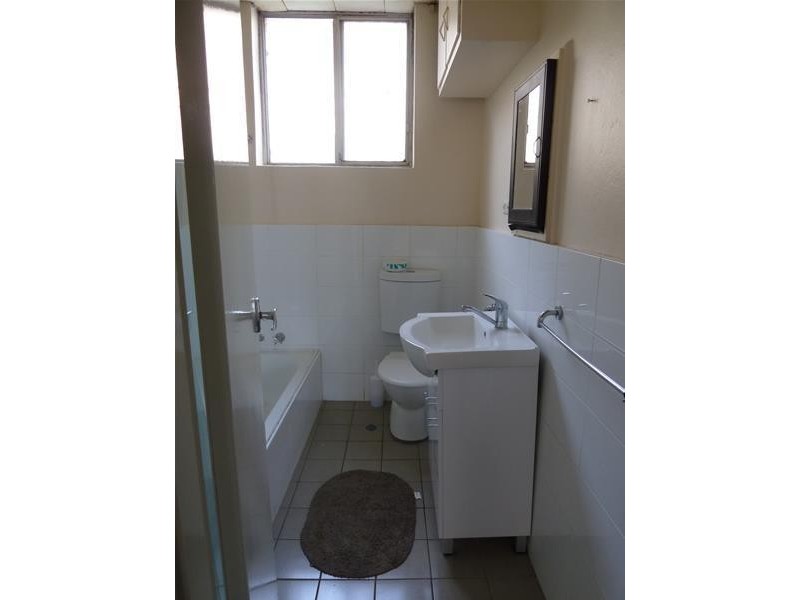 3/3 Holland Place, Lakemba NSW 2195