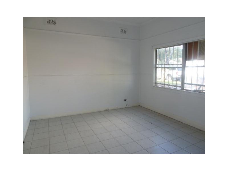 9 Gowrie Avenue, Punchbowl NSW 2196