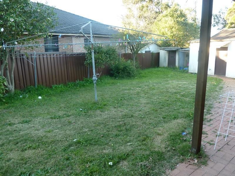 6 Nurragi Street, Villawood NSW 2163