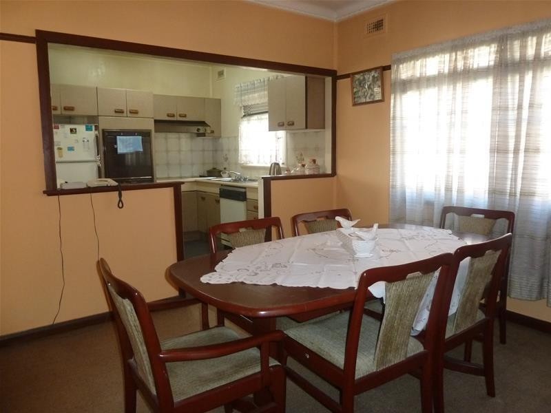 313 Noble Avenue, Greenacre NSW 2190