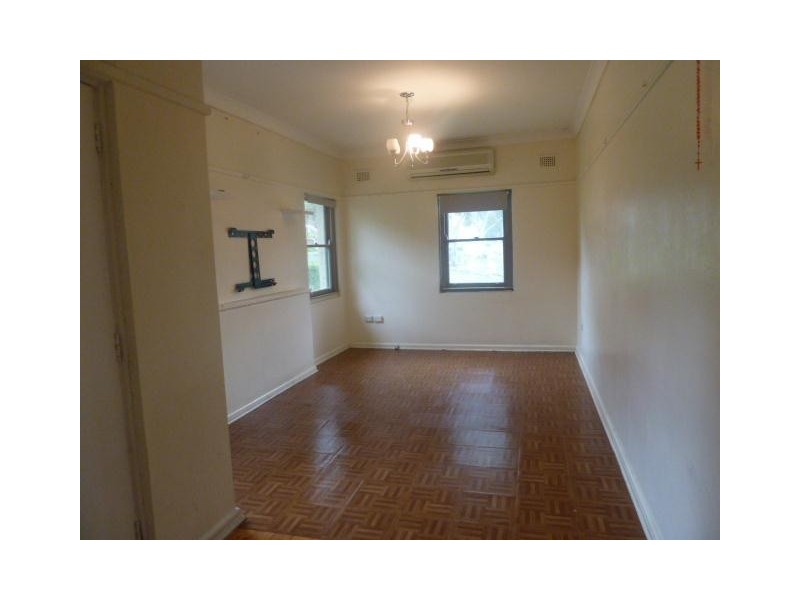 11 Harold St,, Mount Lewis NSW 2190