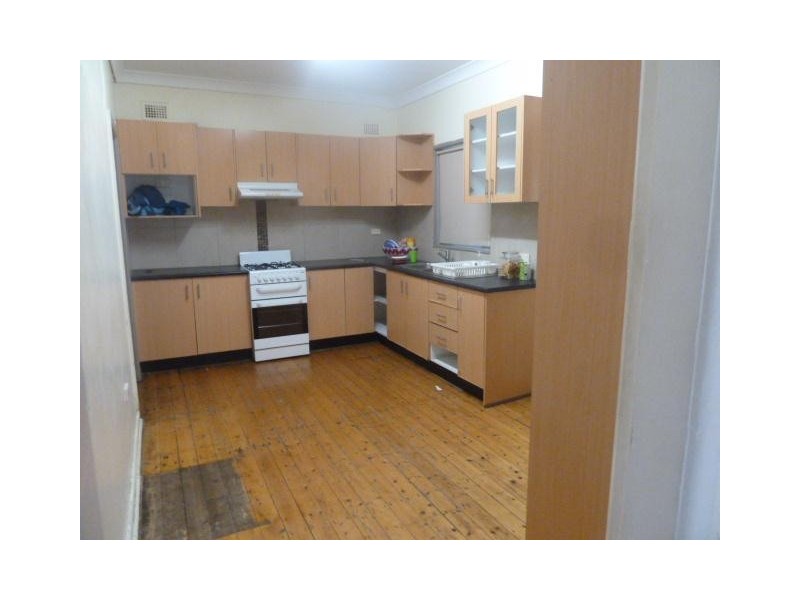 11 Harold St,, Mount Lewis NSW 2190