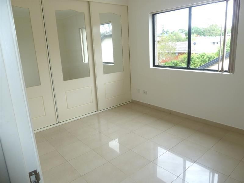 1/50 Waterloo Road, Greenacre NSW 2190